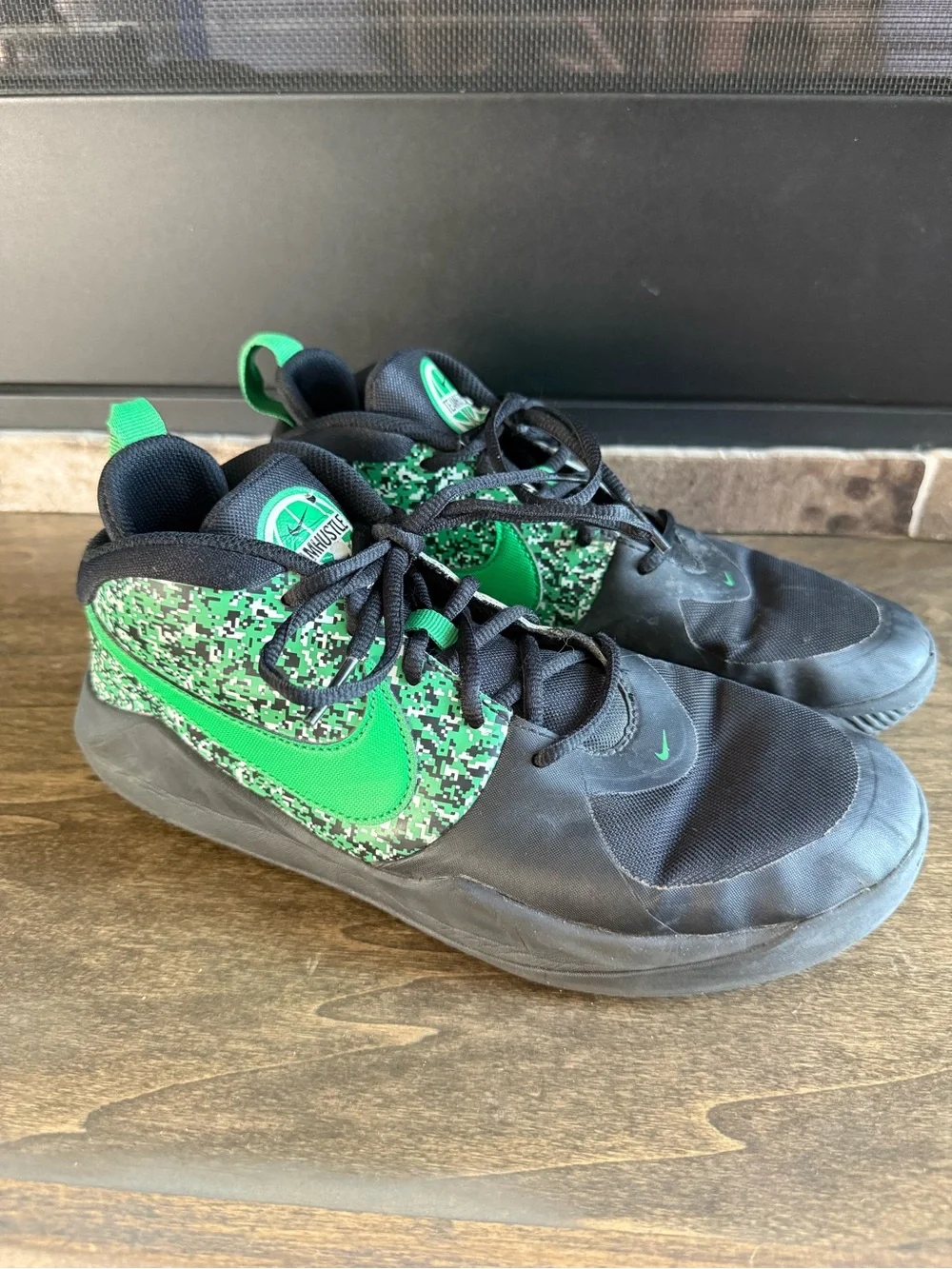 Nike Team Hustle D9 GS 'Digital Pixel - Black Lucky Green’ US 7Y